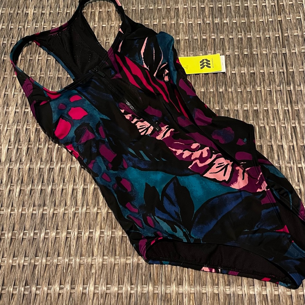🆕All In Motion Zip-Front Racerback Print Swimsuit Size M (8-10) - Picture 3 of 4